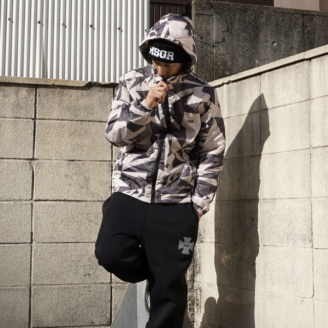 MSGR ジャケット / CAMOUFLAGE PUFF HOOD JACKET