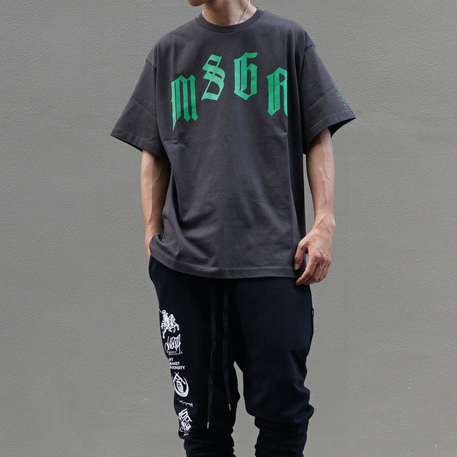 MSGR Tシャツ / OLD ENGLISH ARCH LOGO 6.5 TEE